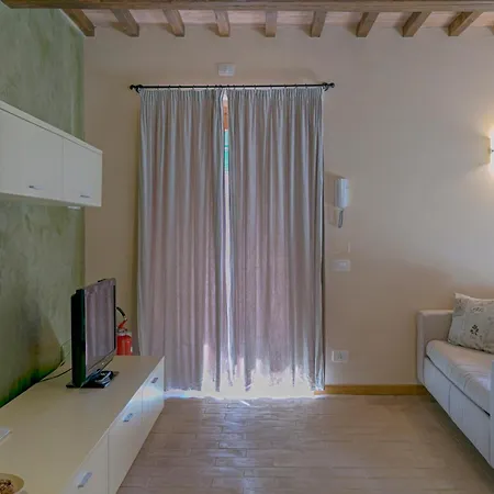 Holiday home Borghetto Poggio Bianco *